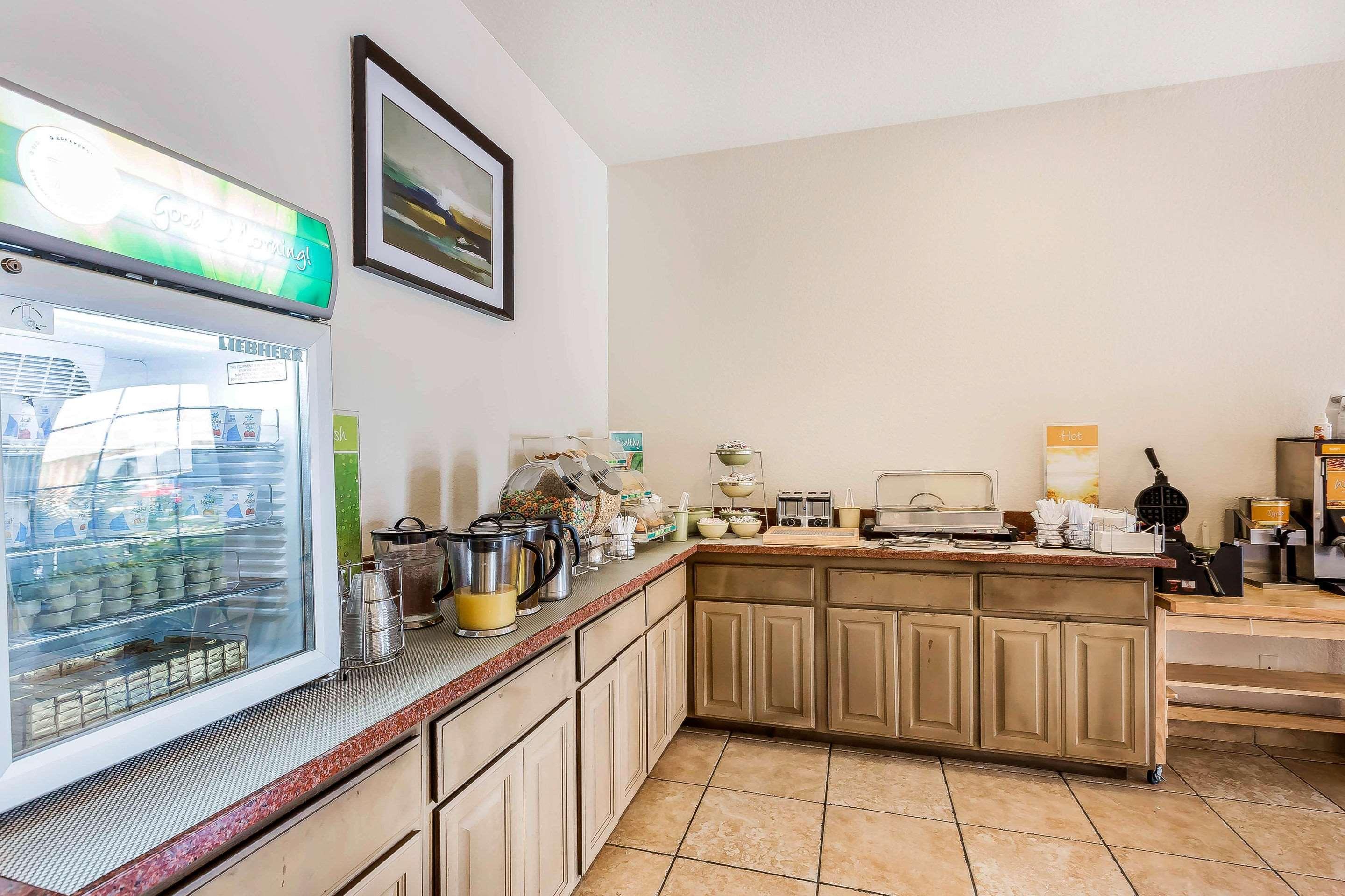 Quality Inn Fallbrook I-15 Bagian luar foto