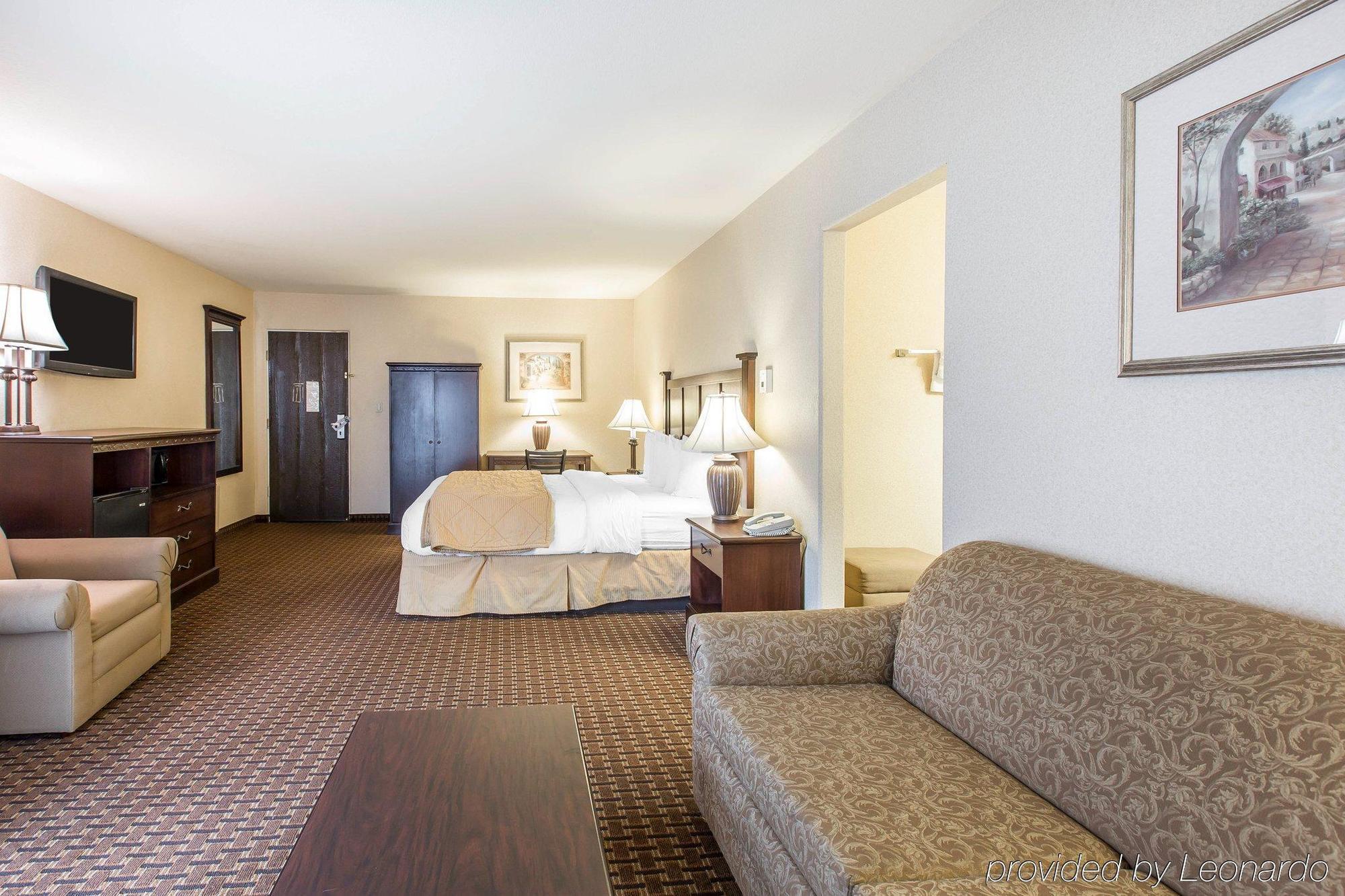 Quality Inn Fallbrook I-15 Bagian luar foto